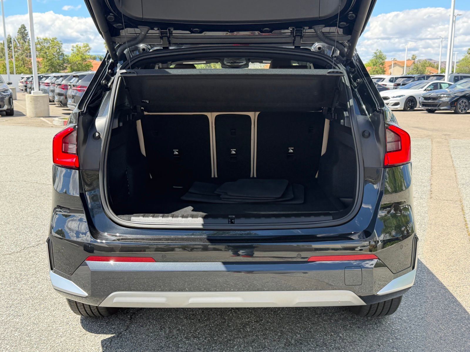 Certified 2023 BMW X1 xDrive28i w/ Convenience Package image 17