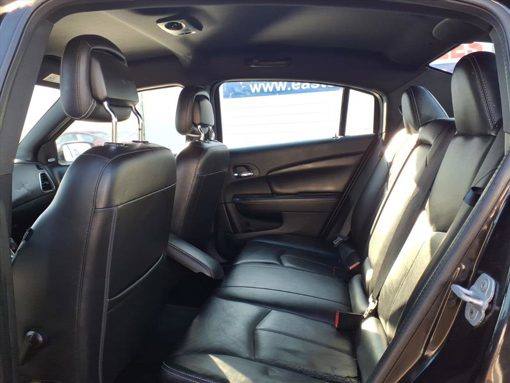Used 2011 Chrysler 200 Limited image 12