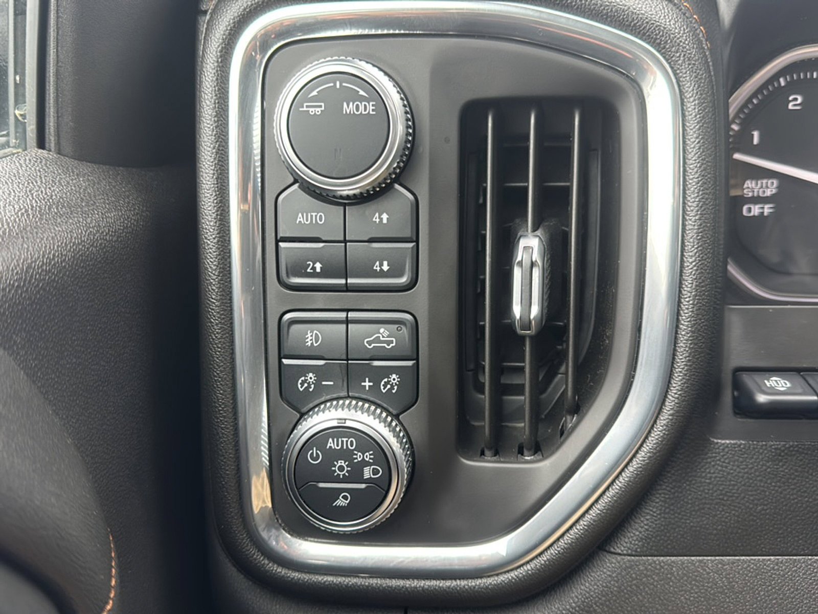 Used 2021 GMC Sierra 1500 AT4 w/ AT4 Premium Package AWD/4WD image 31