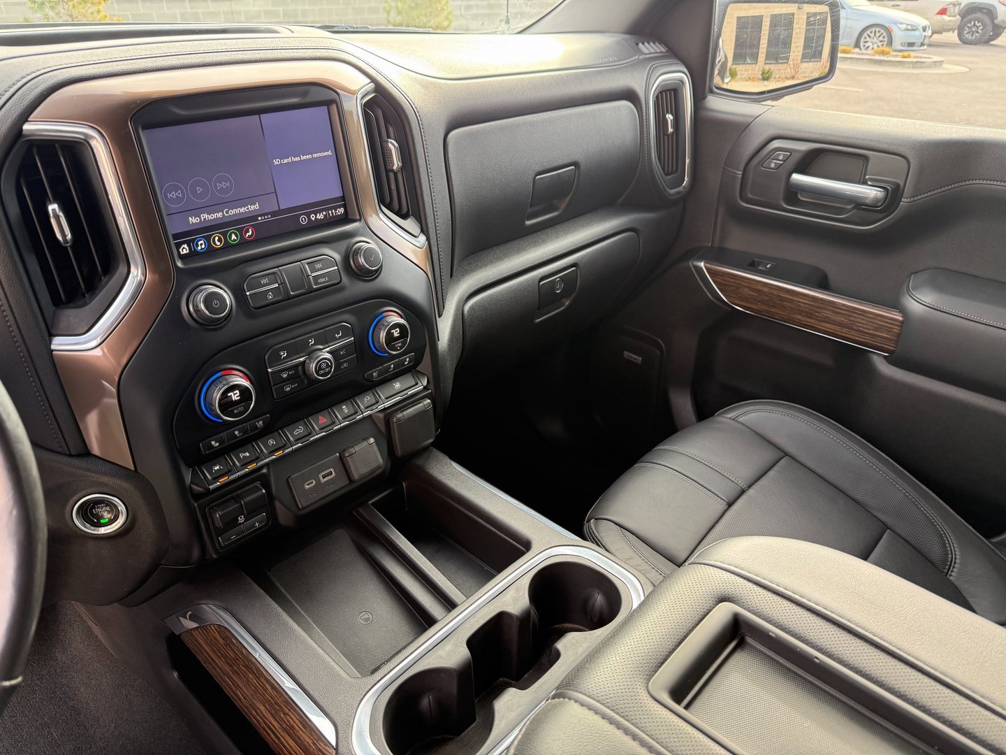 Used 2020 Chevrolet Silverado 1500 High Country w/ Technology Package image 12