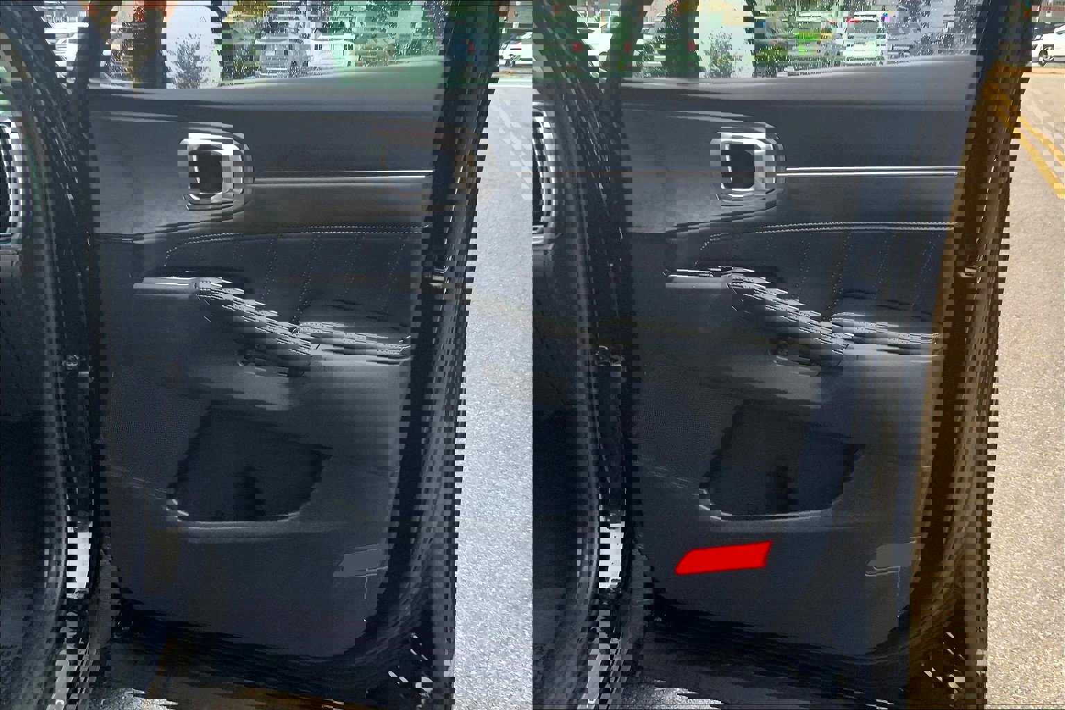 Used 2024 Kia Sorento SX image 26