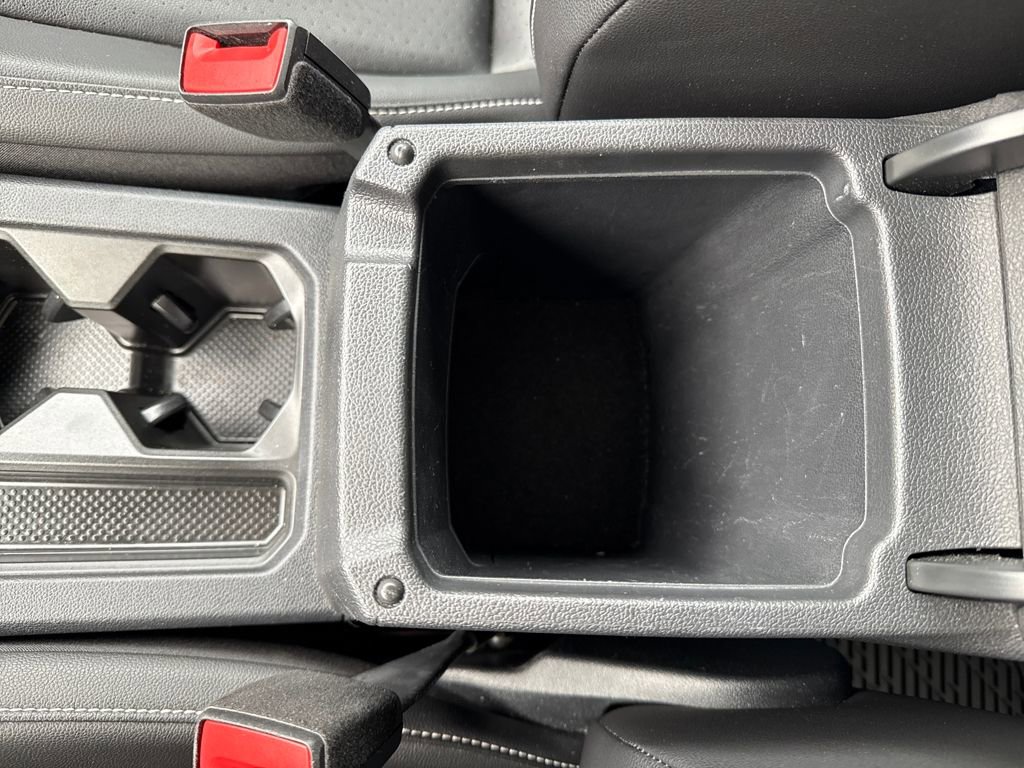 Used 2022 Volkswagen Tiguan SE image 28