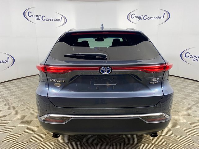 Certified 2021 Toyota Venza XLE w/ Softex Package image 5