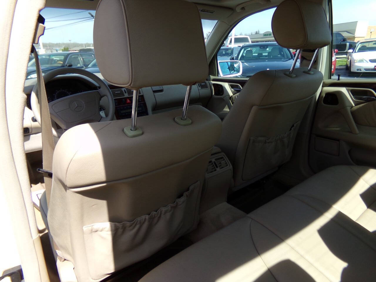 Used 1999 Mercedes-Benz E 320 Sedan w/ X2 Opt Pkg image 13