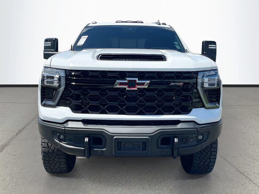 Used 2025 Chevrolet Silverado 2500 ZR2 w/ ZR2 Bison Edition AWD/4WD image 2