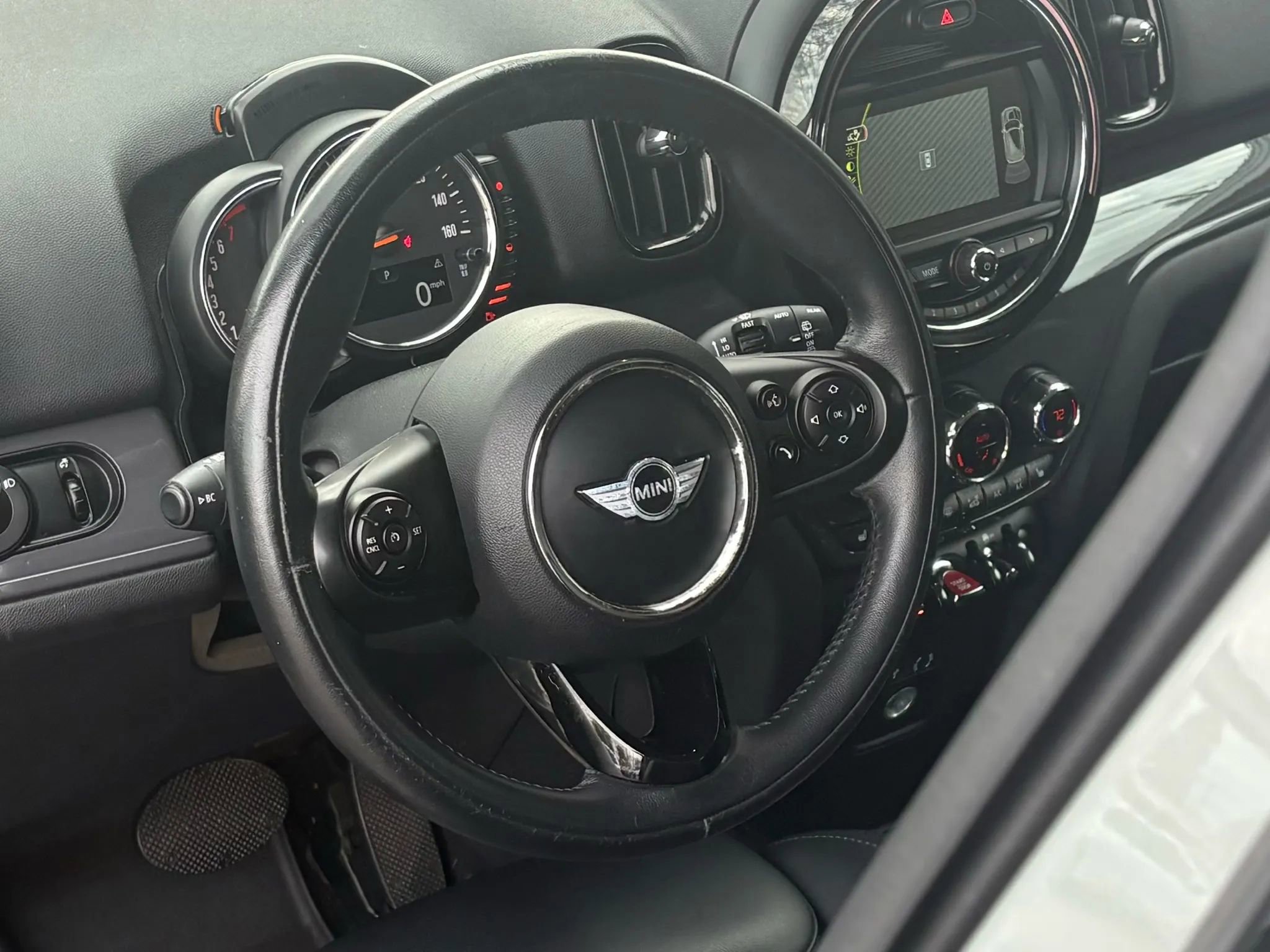 Used 2017 MINI Cooper Countryman FWD image 13