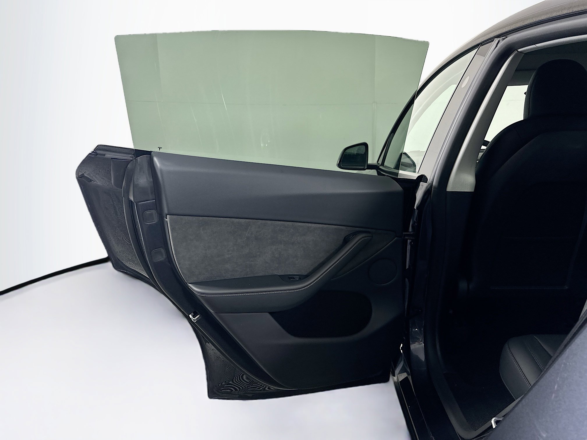 Used 2025 Tesla Model Y Long Range image 26