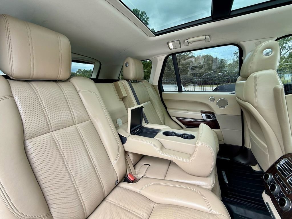 Used 2014 Land Rover Range Rover Supercharged image 28