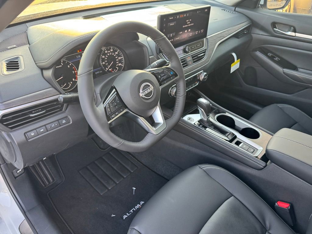 New 2025 Nissan Altima 2.5 SL image 14