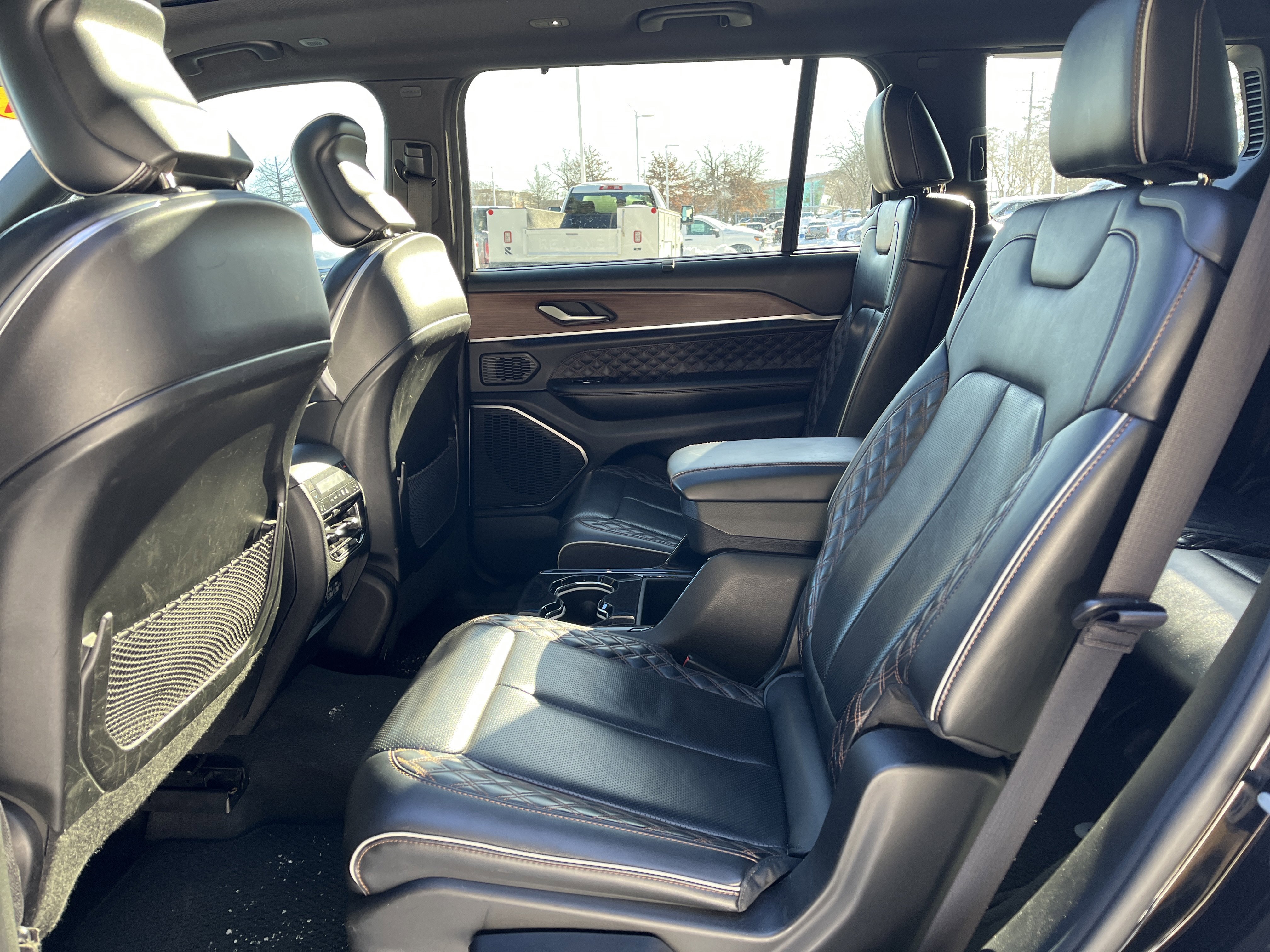 Used 2021 Jeep Grand Cherokee L Summit w/ Luxury Tech Group V image 31