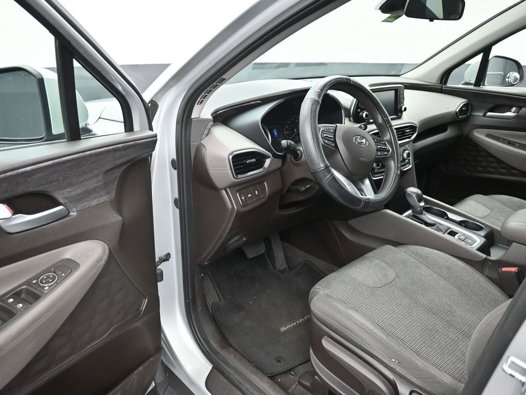 Used 2020 Hyundai Santa Fe SE w/ Cargo Package image 10