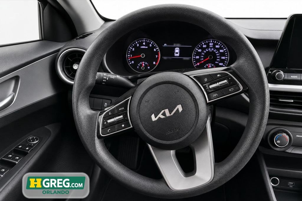 Used 2022 Kia Forte LXS FWD image 11