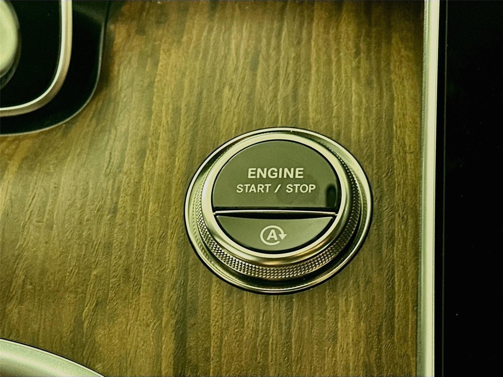 Certified 2026 Mercedes-Benz C 300 4MATIC Sedan image 16