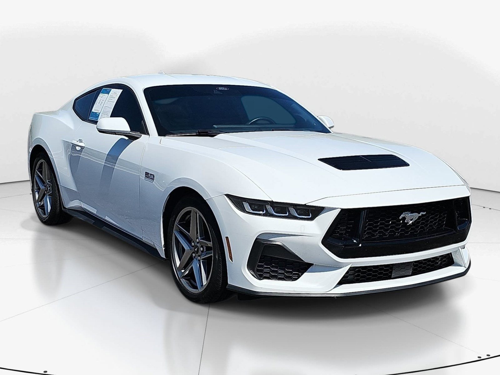 Used 2024 Ford Mustang GT Premium RWD image 2
