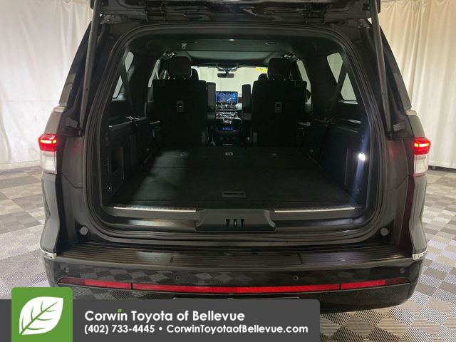 Used 2024 Lincoln Navigator L 4WD image 17