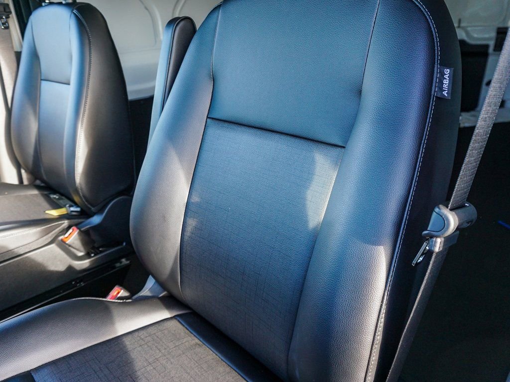 New 2024 Ford E-Transit Base image 20