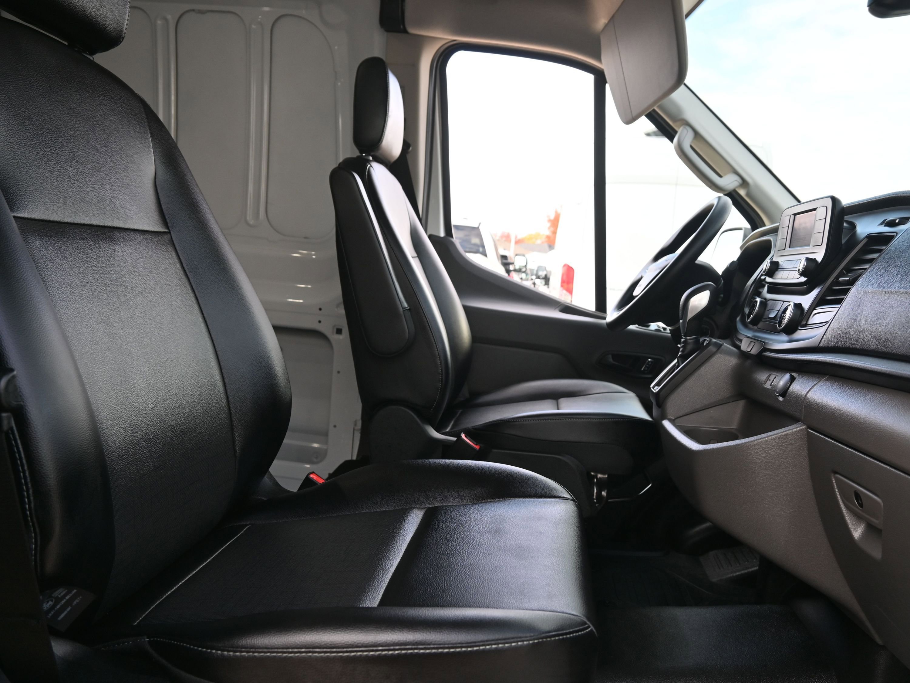 Used 2024 Ford Transit 150 148 Medium Roof image 20