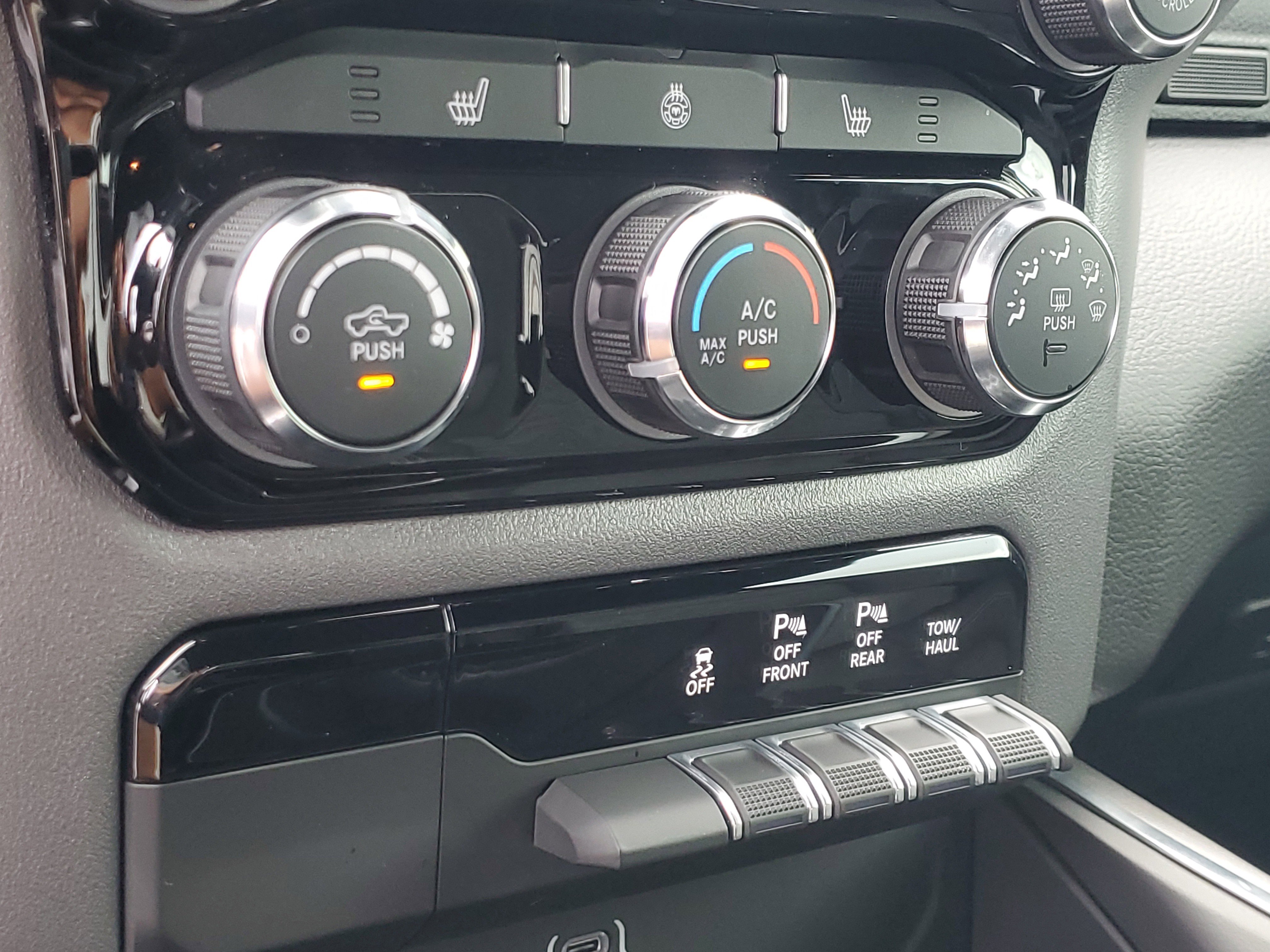 Used 2025 RAM 1500 Big Horn image 25