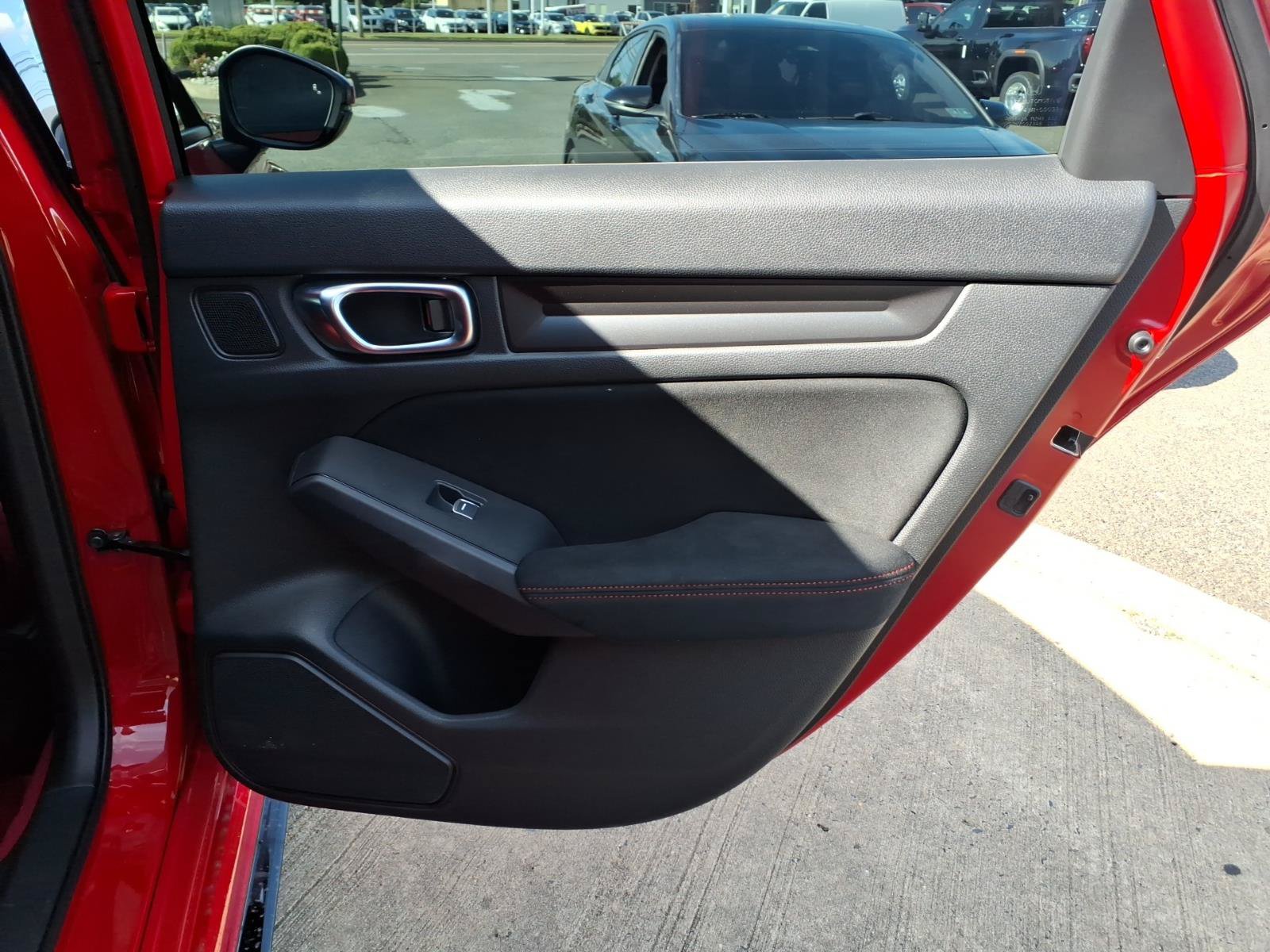 Used 2025 Honda Civic Type R image 27