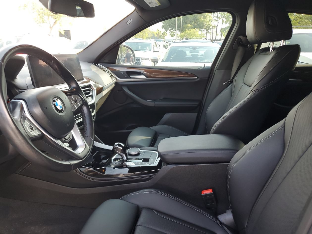 Used 2024 BMW X4 xDrive30i w/ Premium Package AWD/4WD image 18