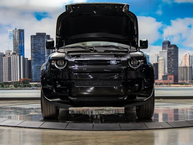New 2026 Land Rover Defender 130 V8 image 4