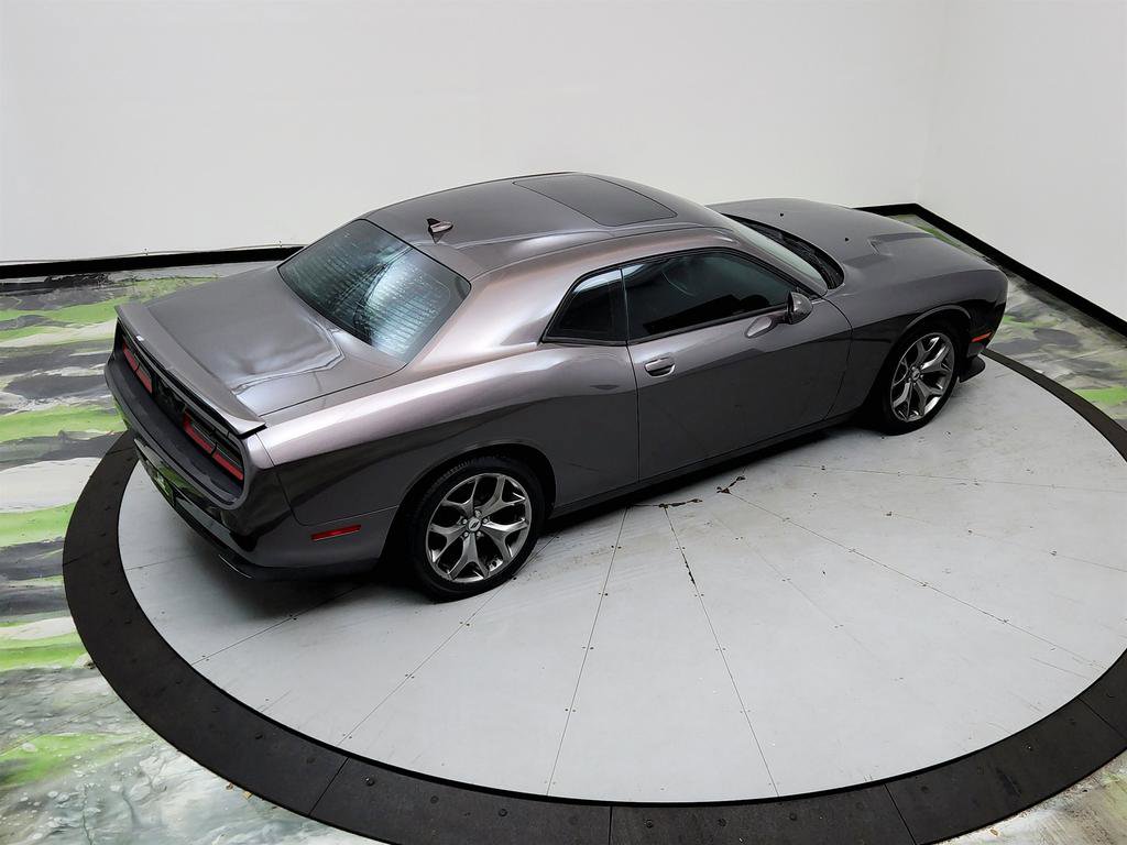 Used 2017 Dodge Challenger SXT Plus image 15