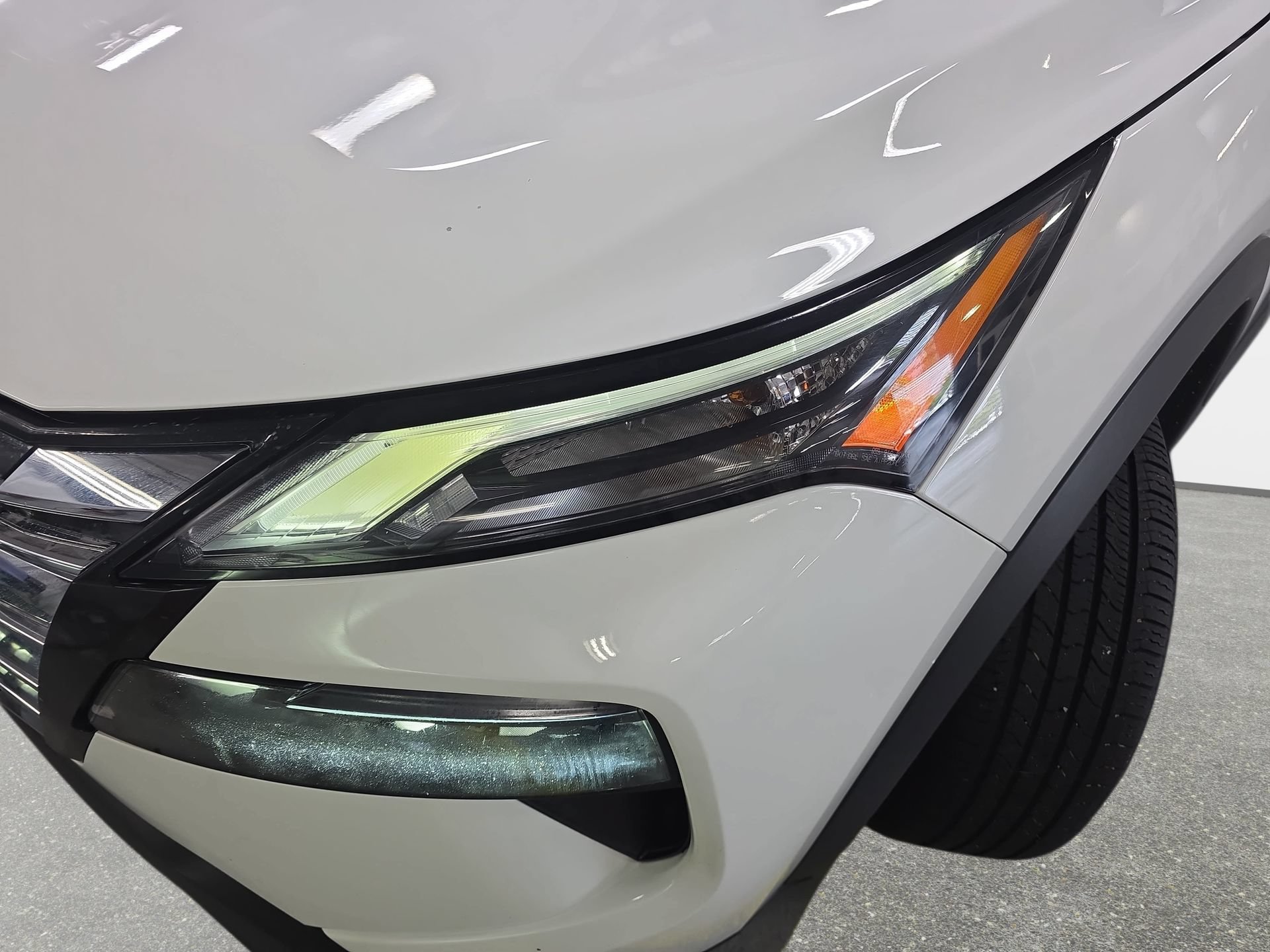 Used 2024 Nissan Rogue S AWD/4WD image 28