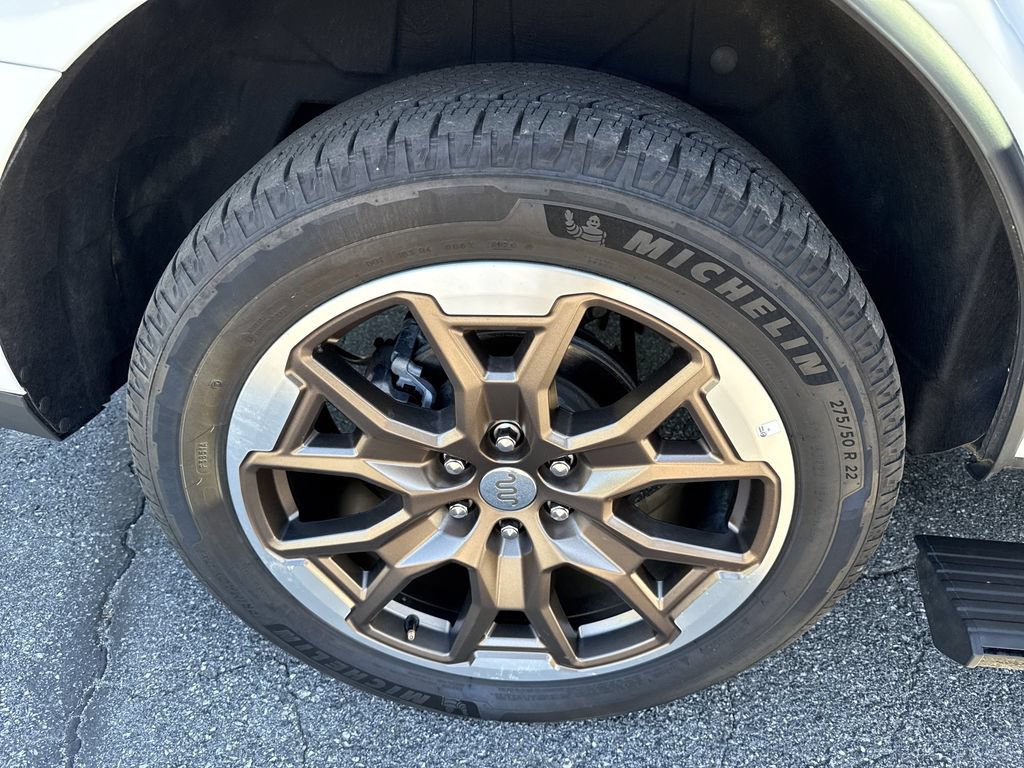 Used 2025 Ford Expedition King Ranch AWD/4WD image 17