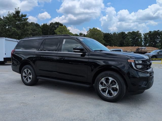 New 2027 Ford Expedition Max Active RWD image 2