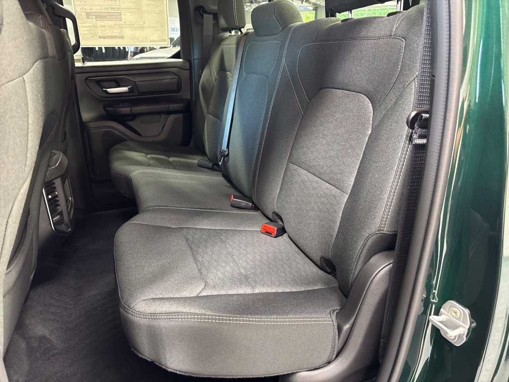 New 2026 RAM 1500 Express AWD/4WD image 38