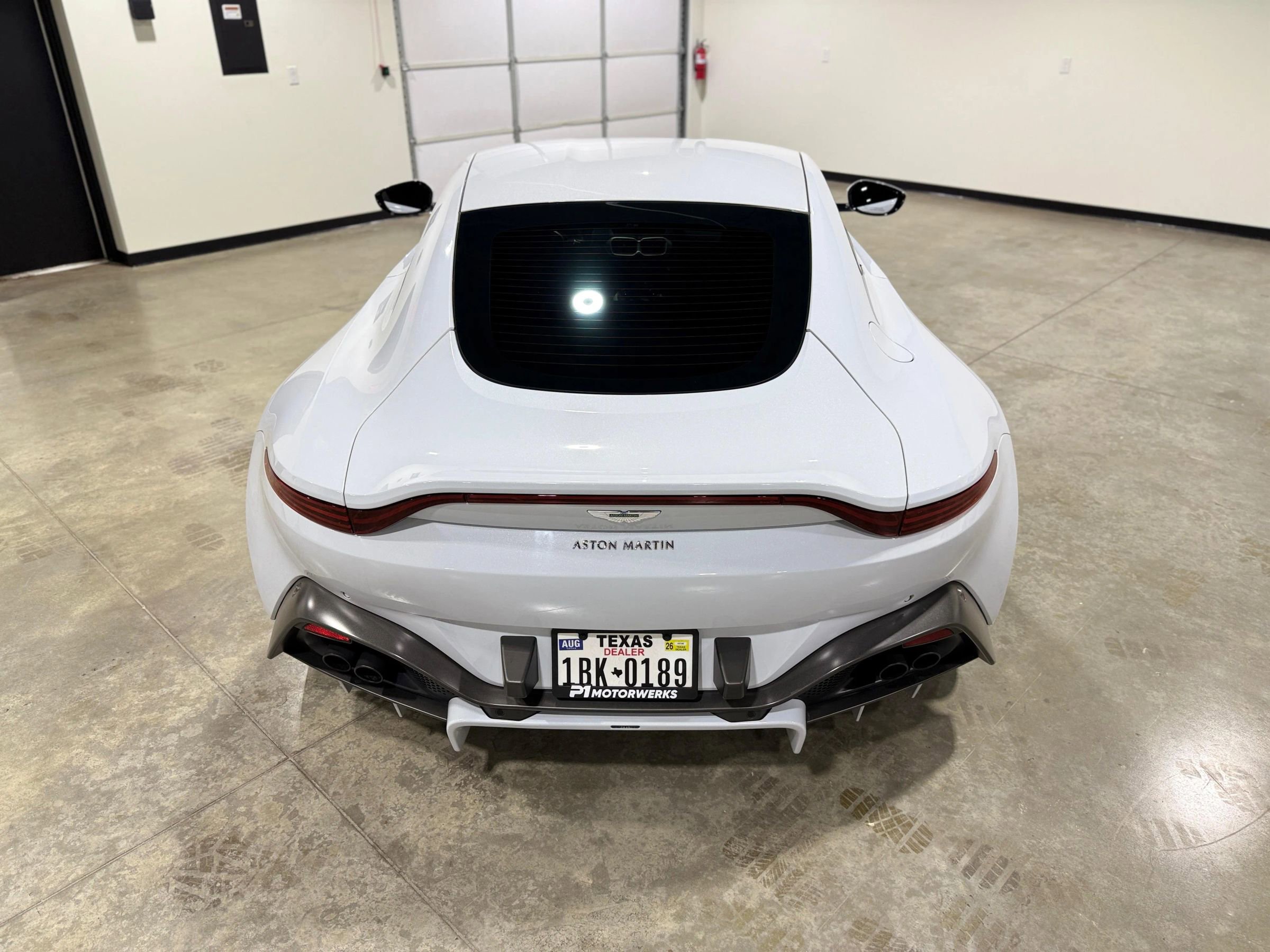 Used 2020 Aston Martin V8 Vantage Coupe image 13