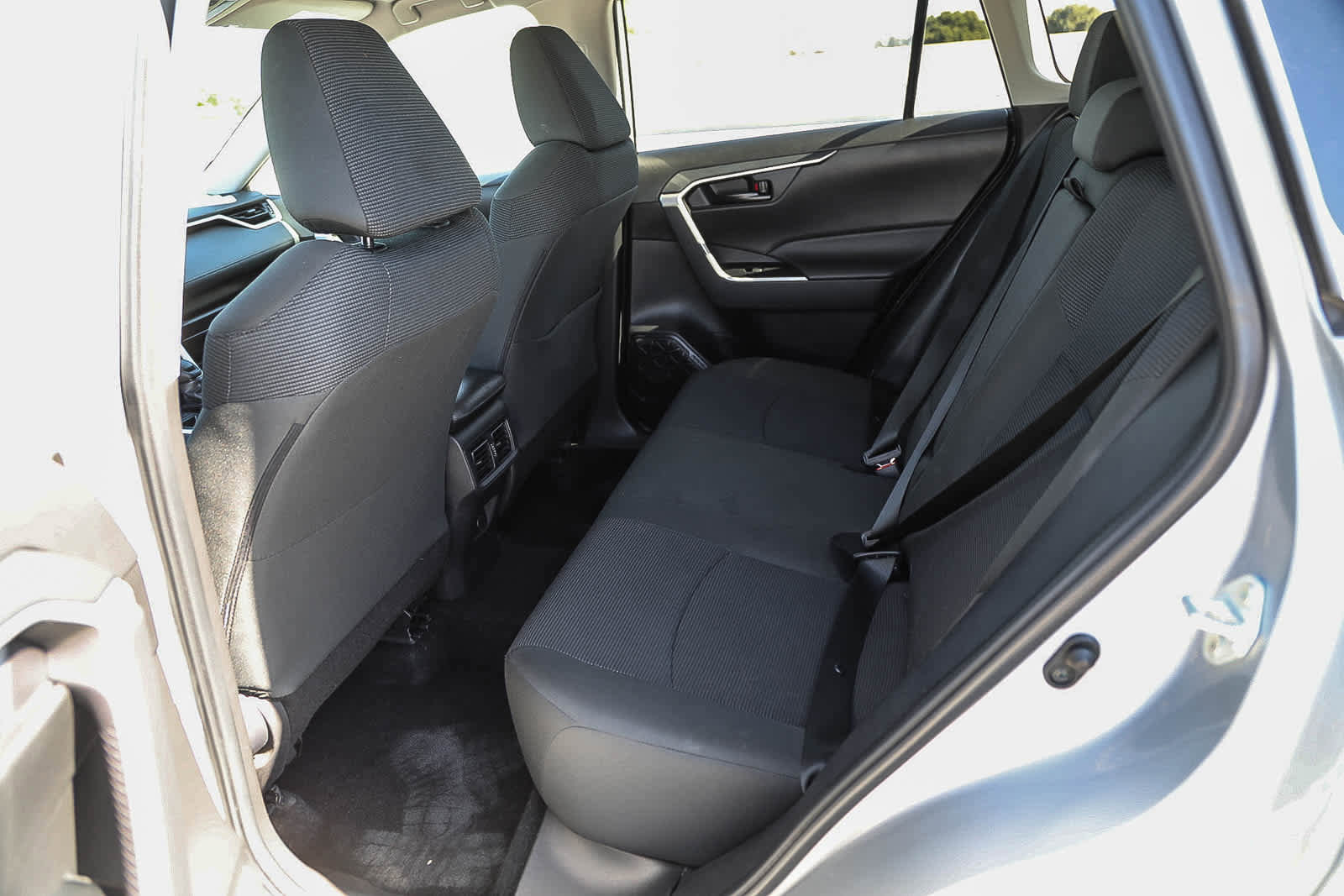 Certified 2024 Toyota RAV4 LE FWD image 19