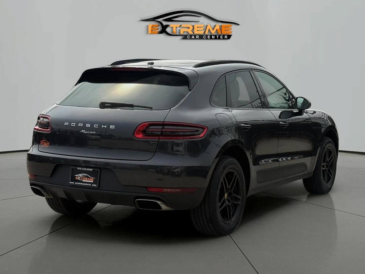 Used 2018 Porsche Macan AWD/4WD image 6