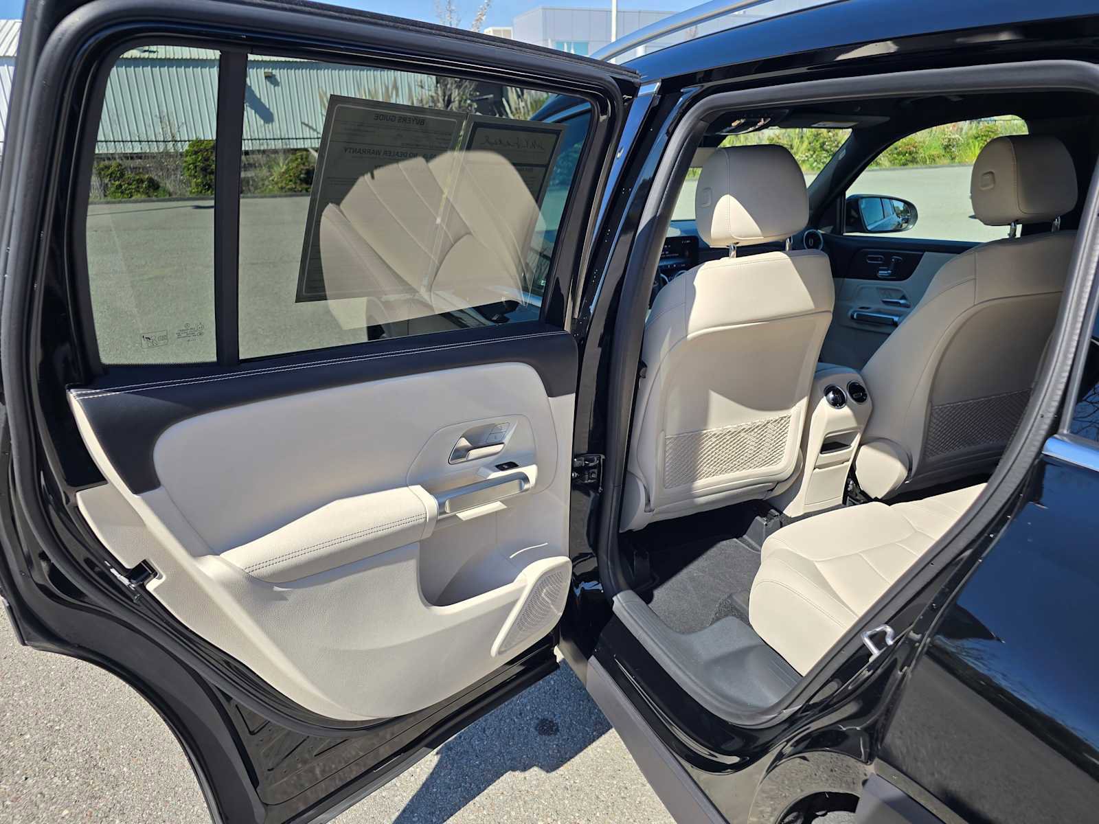 Used 2026 Mercedes-Benz GLB 250 image 16