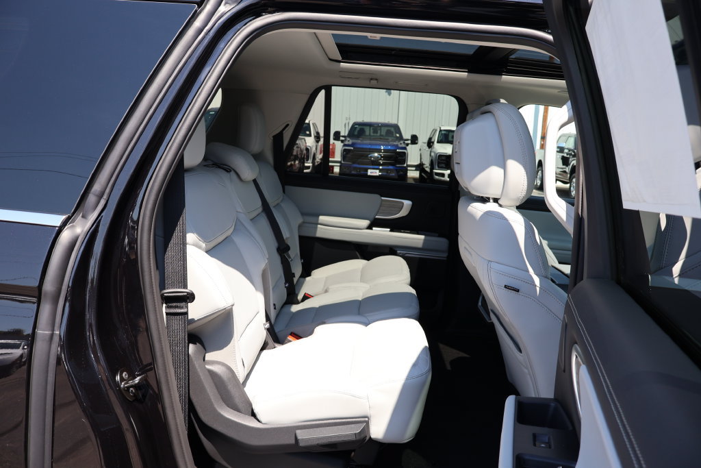 New 2027 Ford Expedition Max Platinum w/ Driver's Package AWD/4WD image 24