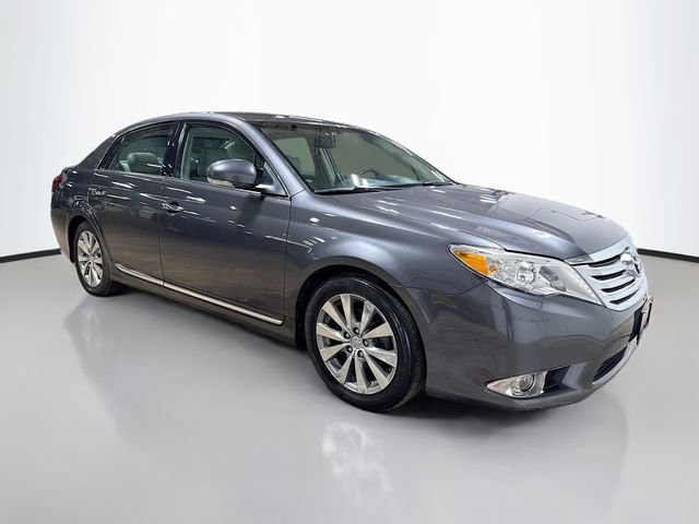 Used 2012 Toyota Avalon Limited image 5