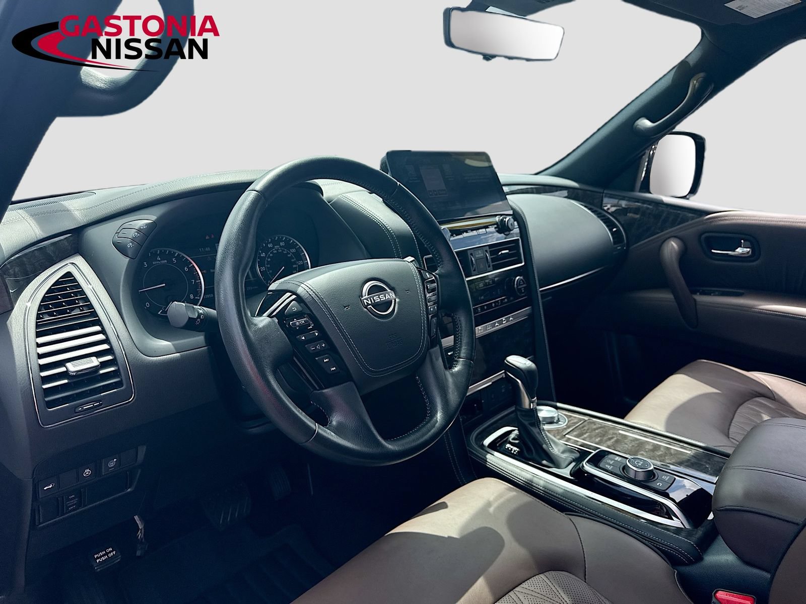 Used 2022 Nissan Armada Platinum AWD/4WD image 11