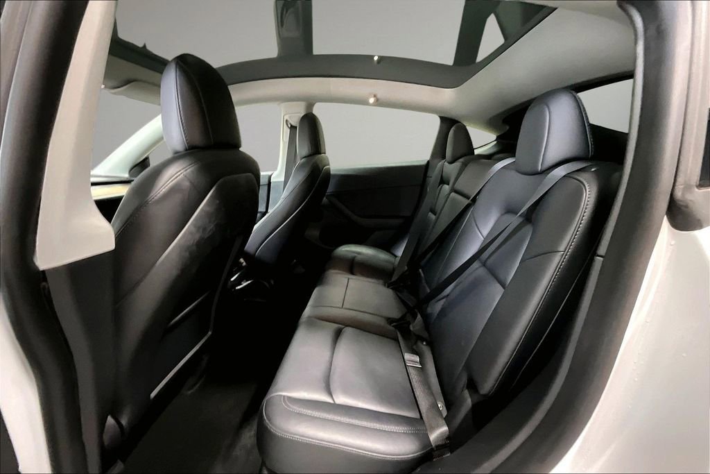 Used 2022 Tesla Model Y Performance AWD/4WD image 22