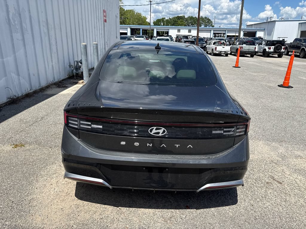 Used 2025 Hyundai Sonata SEL FWD image 7