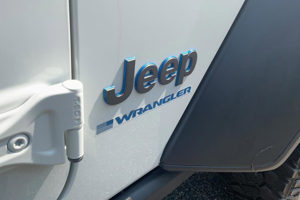 Used 2023 Jeep Wrangler Unlimited w/ Cold Weather Group AWD/4WD image 29