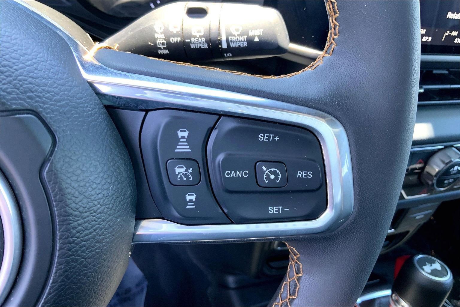 Used 2024 Jeep Wrangler Unlimited Sahara AWD/4WD image 20