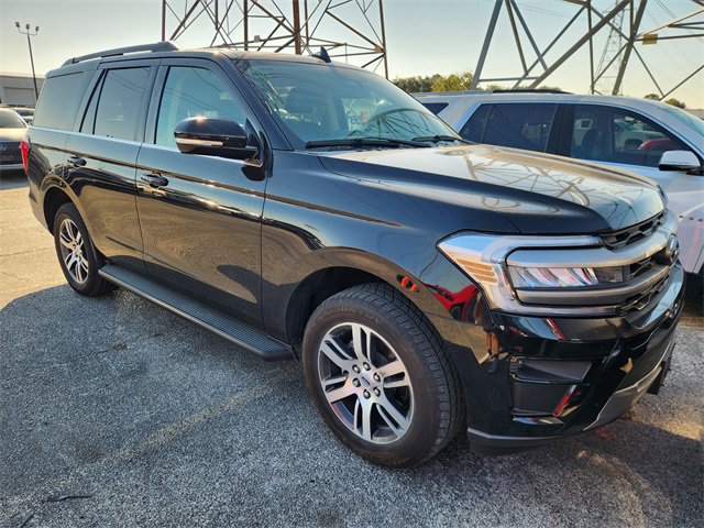 Used 2024 Ford Expedition XLT