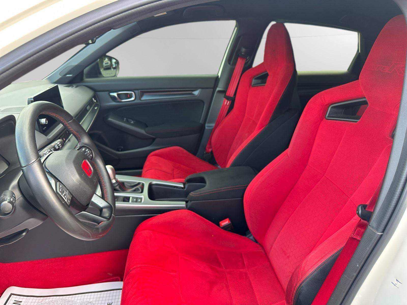 Used 2024 Honda Civic Type R image 11