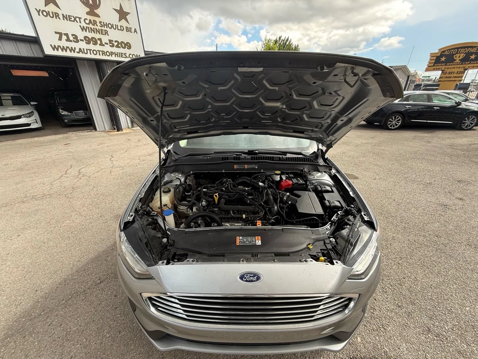 Used 2020 Ford Fusion SE FWD image 20