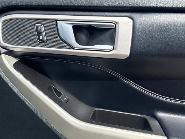 Used 2021 Ford Explorer XLT w/ Equipment Group 202A image 22