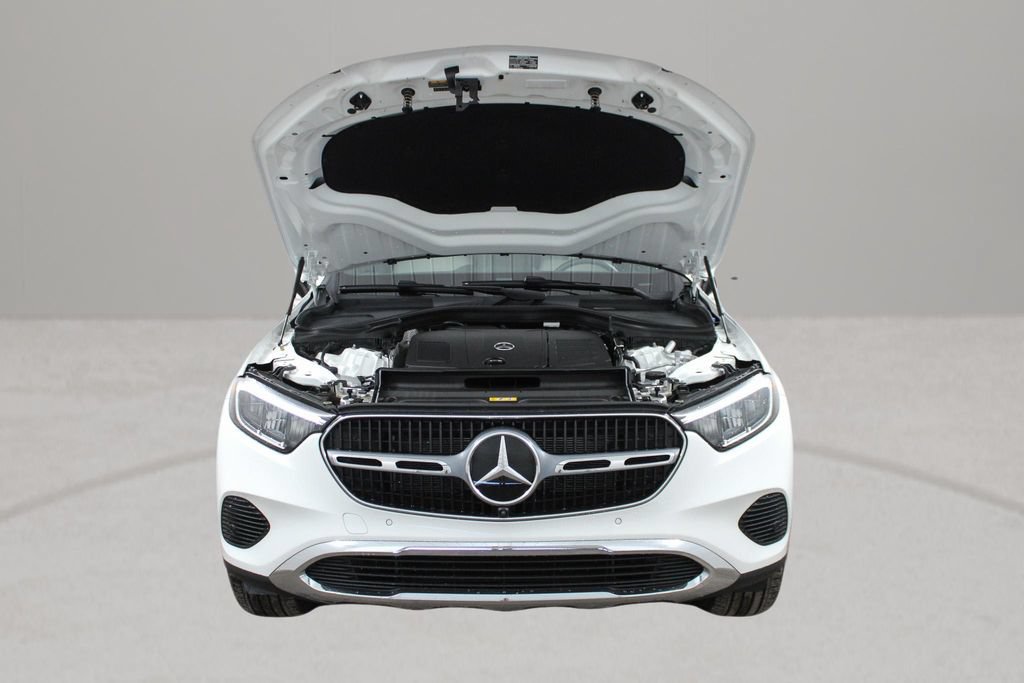 Used 2025 Mercedes-Benz GLC 300 image 37