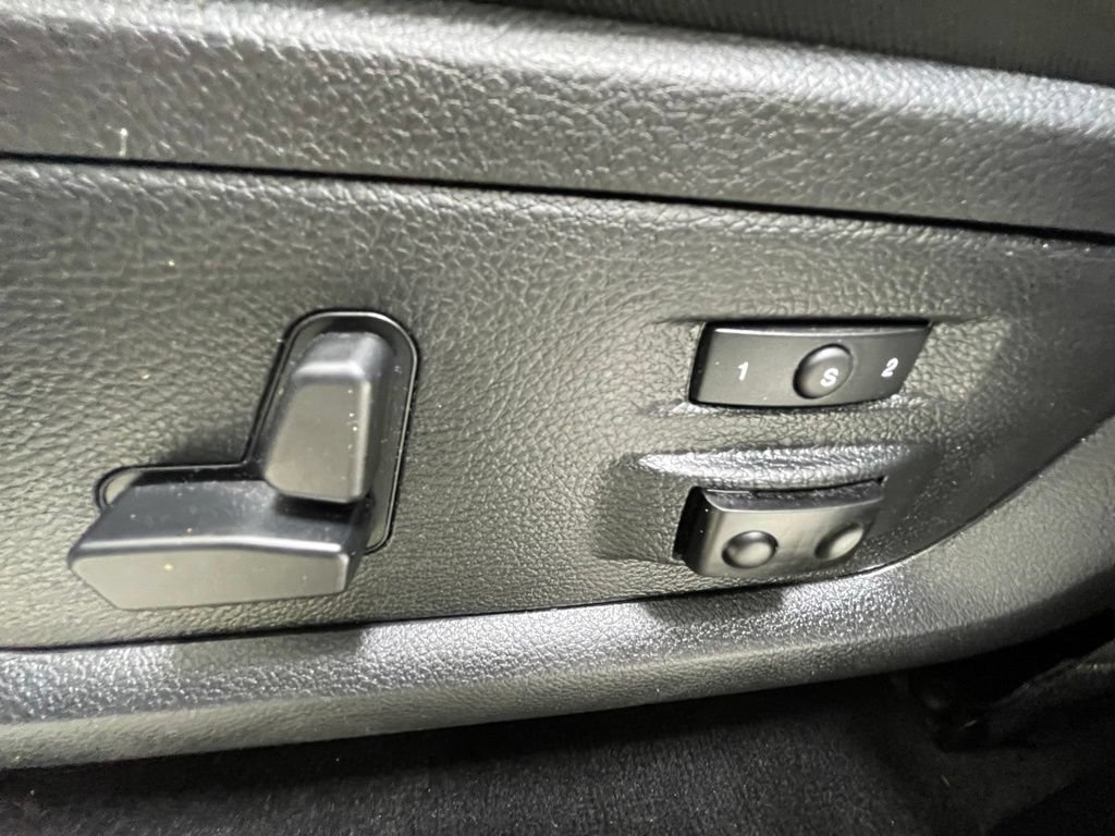Used 2018 RAM 2500 Laramie w/ Snow Chief Group AWD/4WD image 17