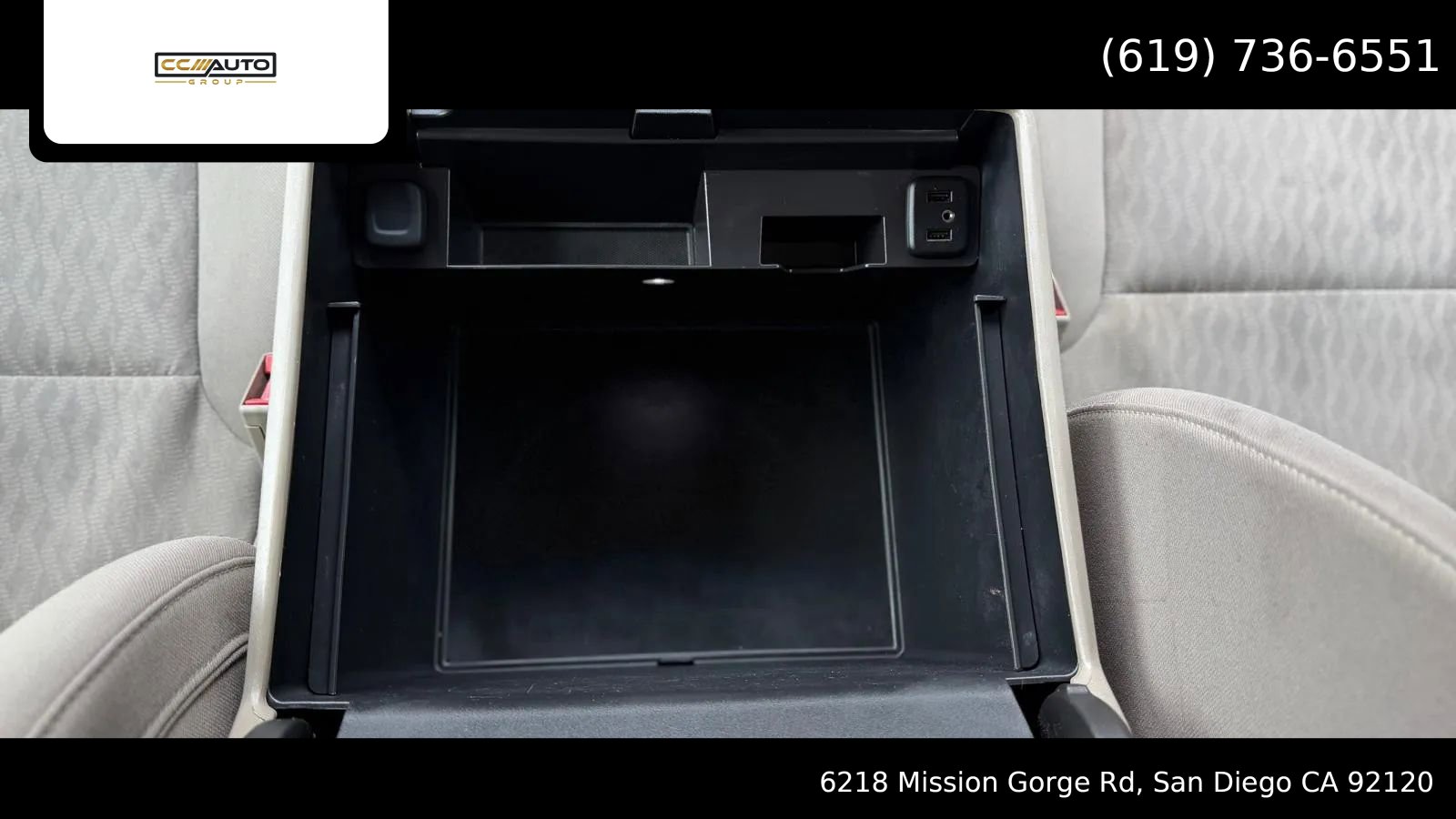 Used 2017 GMC Yukon XL SLE image 30