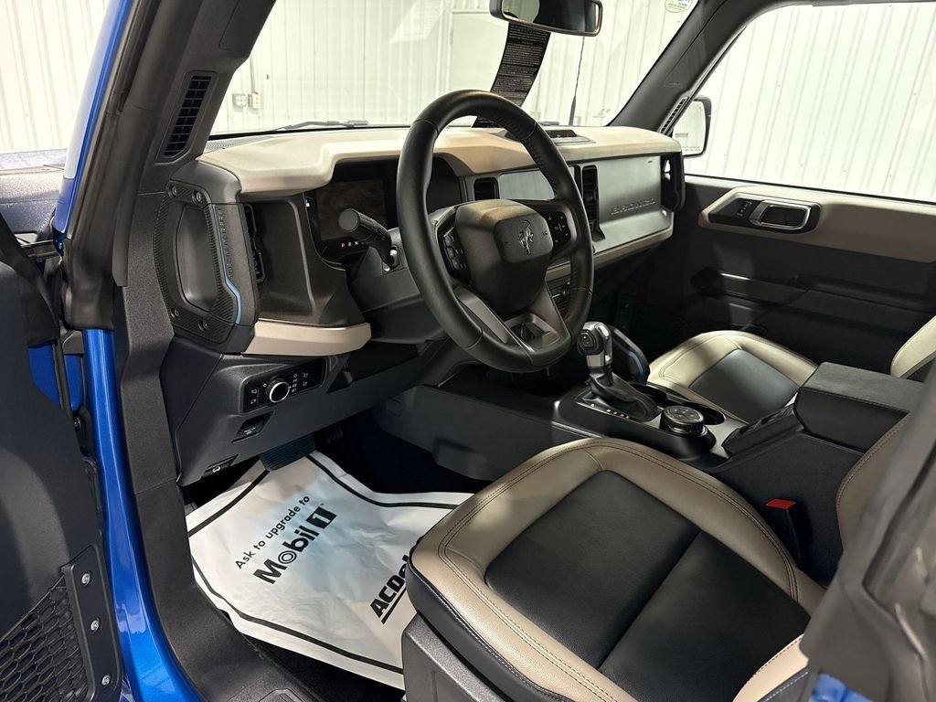 Used 2024 Ford Bronco Wildtrak image 10