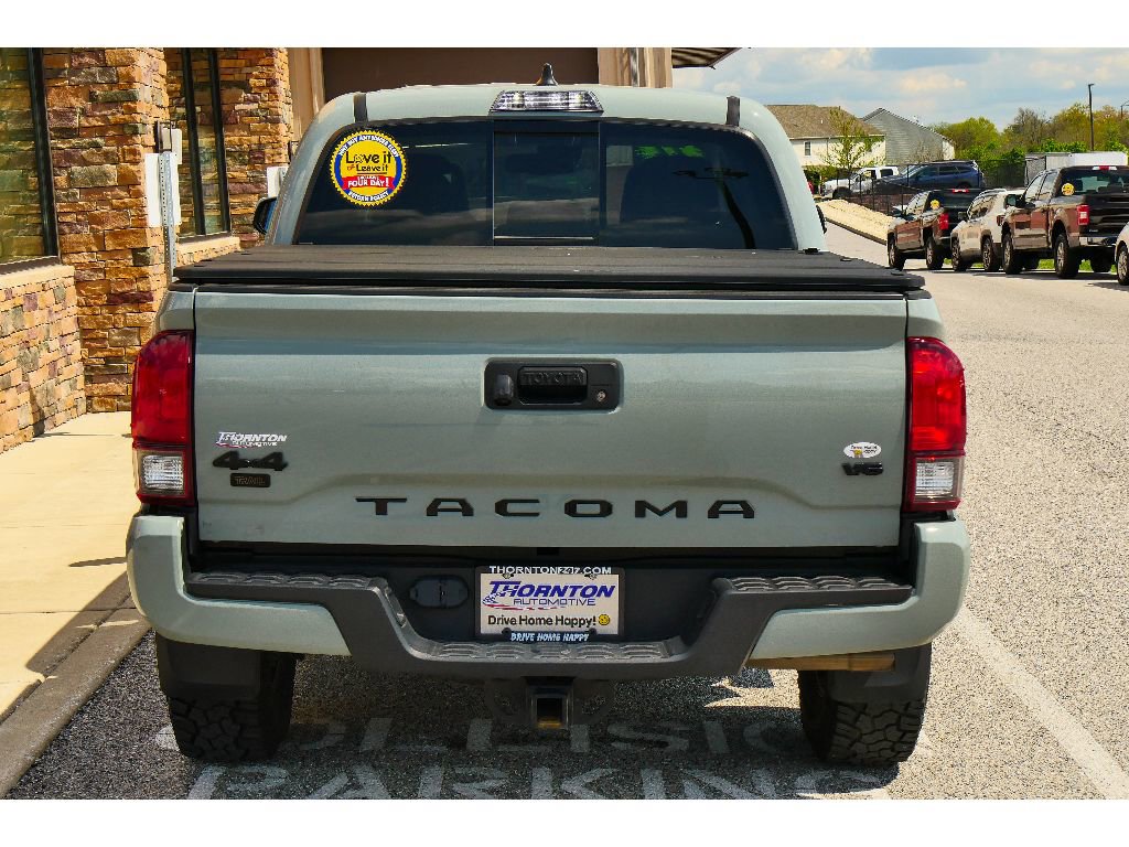 Used 2022 Toyota Tacoma SR5 w/ Trail Edition image 4